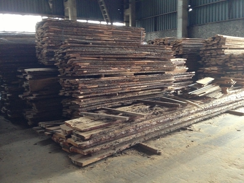 Доска дуб необрезная т/сушки склад